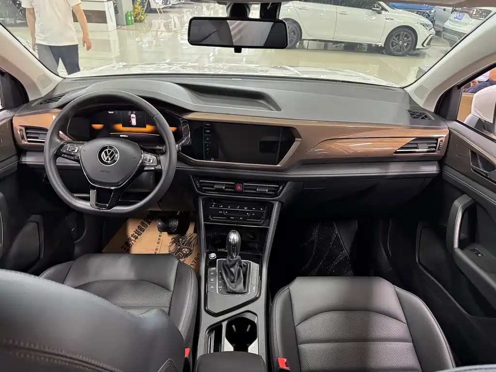 Volkswagen Tharu 2022