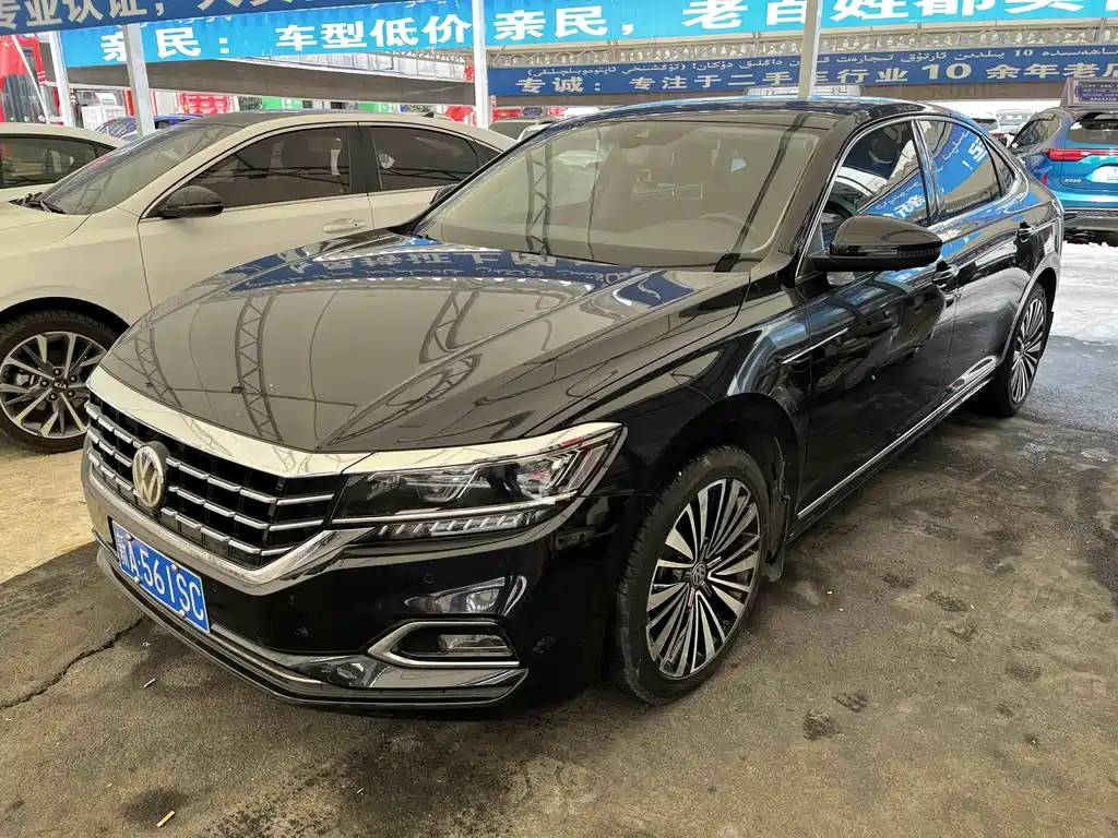 Volkswagen Passat 2019 — фото 1