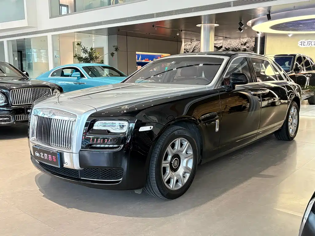 Rolls-Royce Ghost 2016 — фото 1