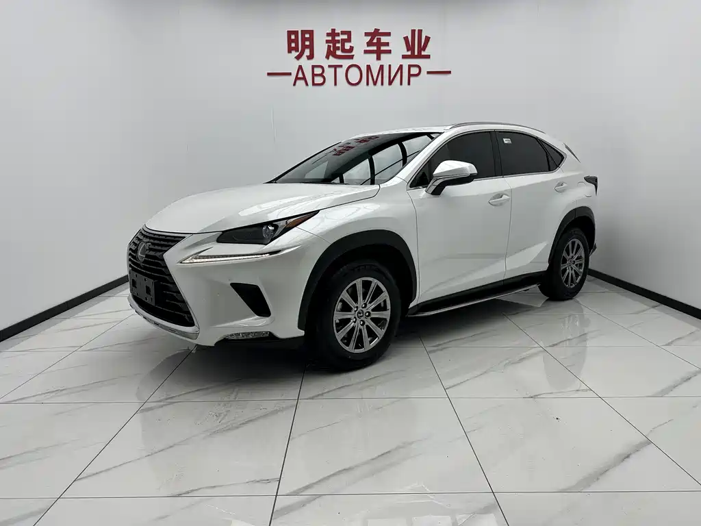 Lexus NX 2021