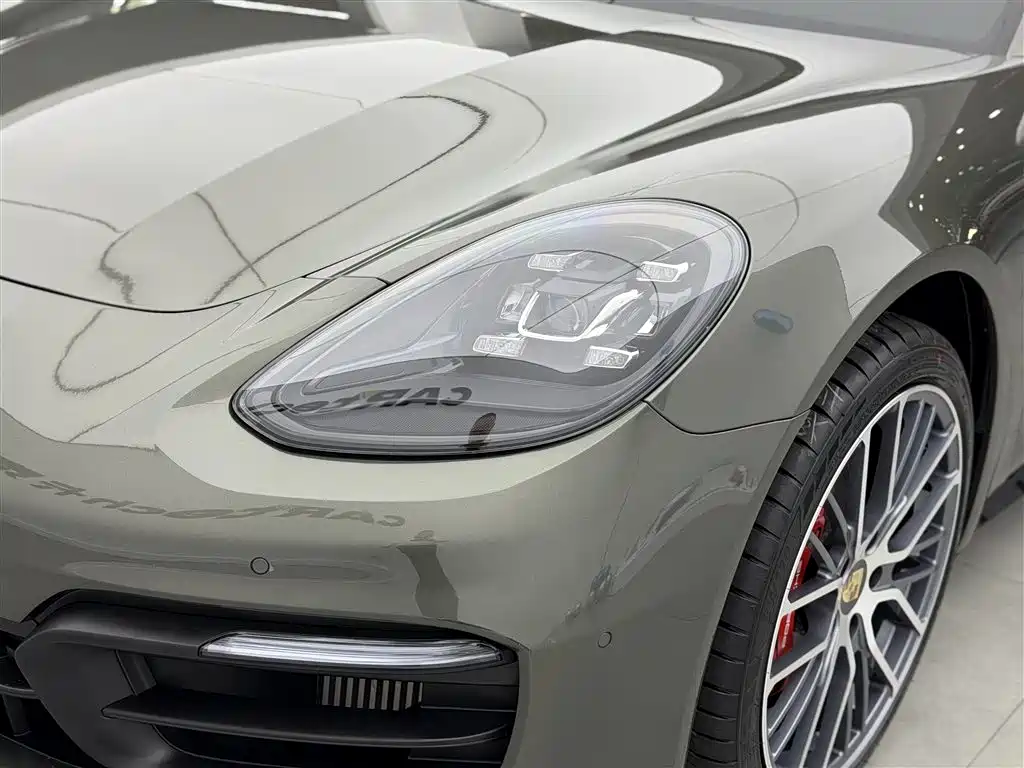 Porsche Panamera 2023 — фото 28
