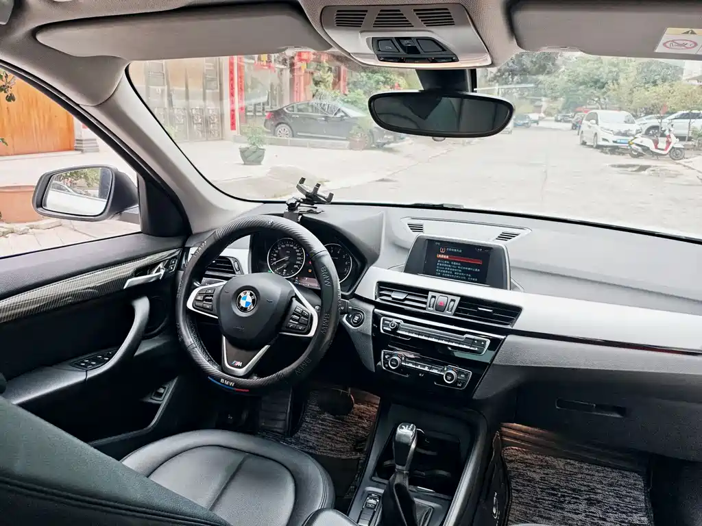 BMW X1 2018 — фото 2