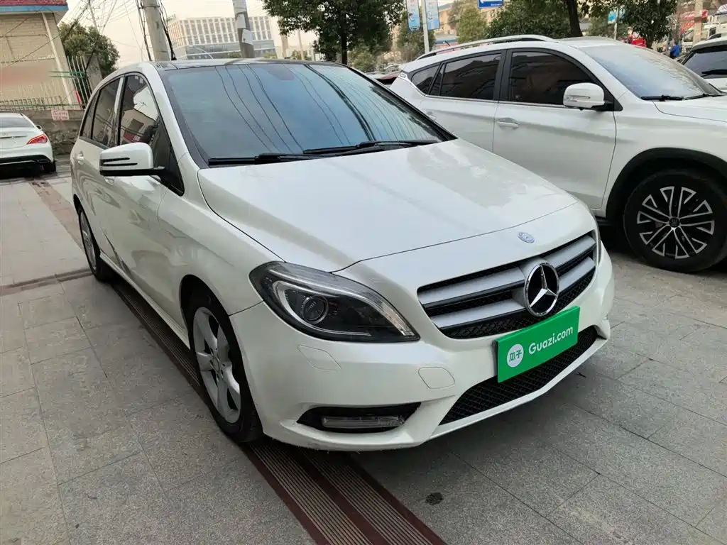 Mercedes-Benz B-Class 2015 — фото 23