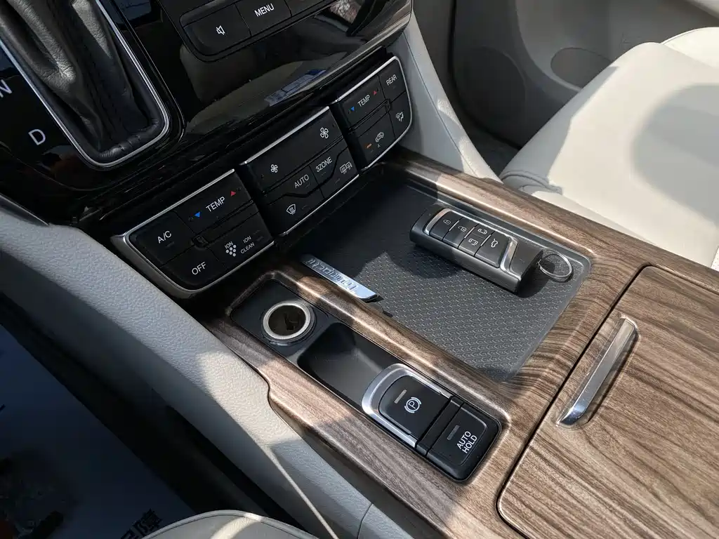 GAC Motor Trumpchi M8 2018 — фото 23