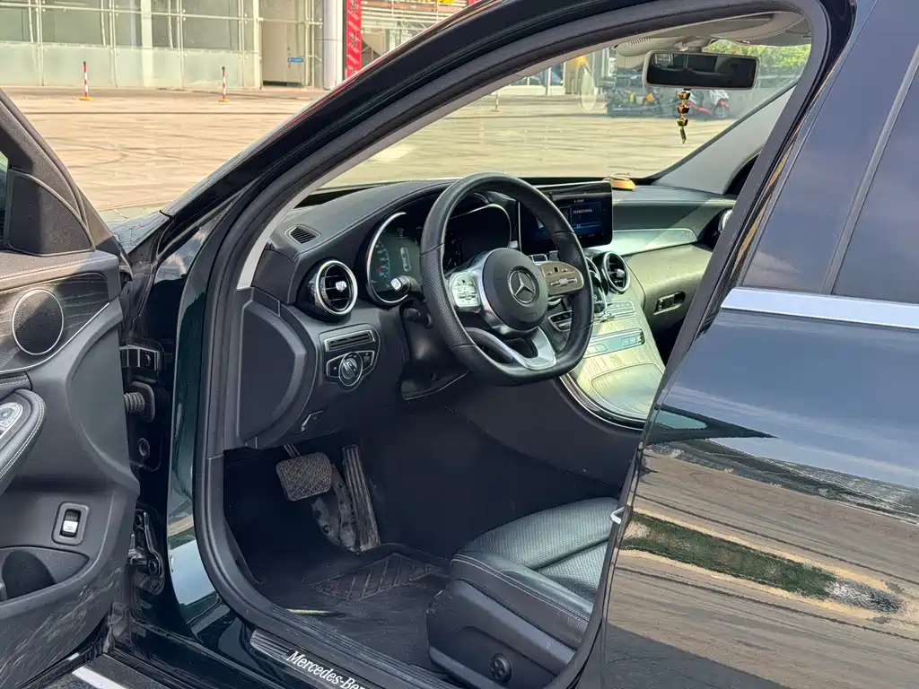 Mercedes-Benz C-Class 2020 — фото 6