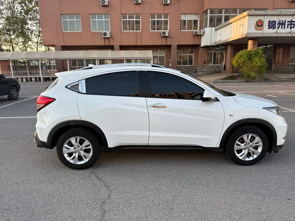Honda Vezel 2016 — фото 9