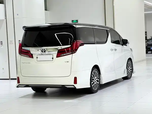 Toyota Alphard 2018