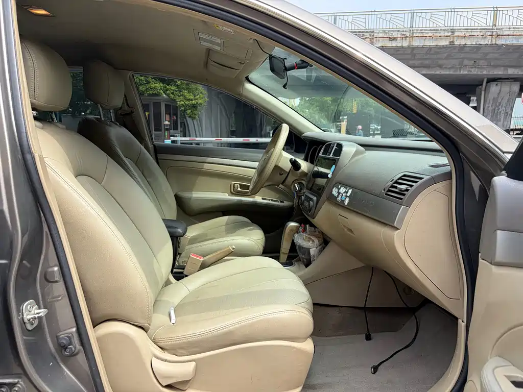 Nissan Sylphy 2016 — фото 9
