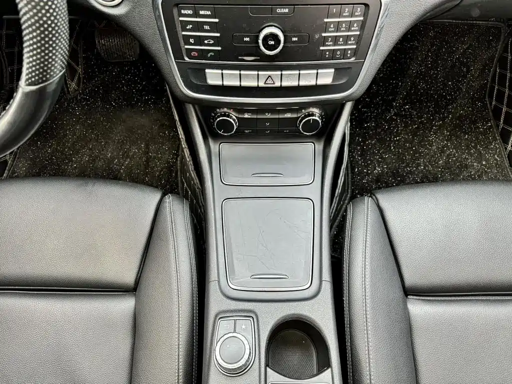 Mercedes-Benz CLA 2018 — фото 18