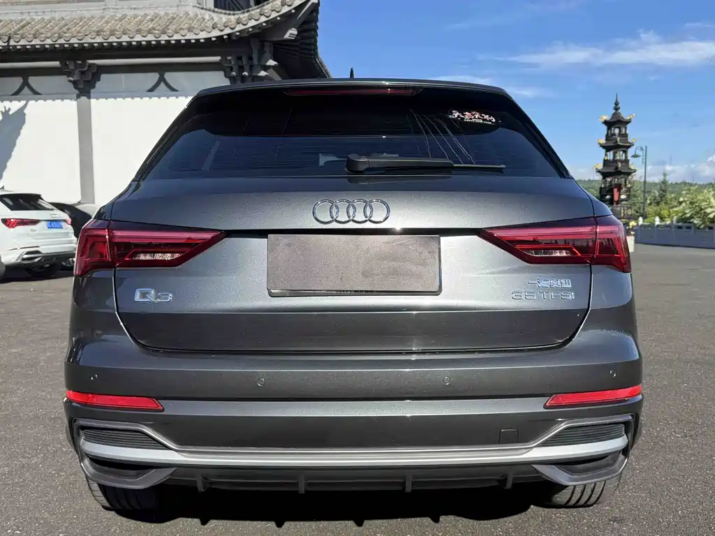 Audi Q3 2021 — фото 5