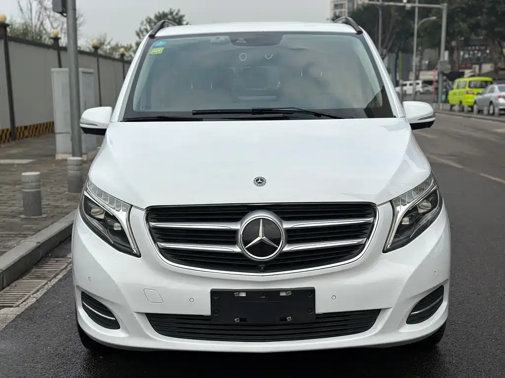 Mercedes-Benz V-Class 2017 — фото 2