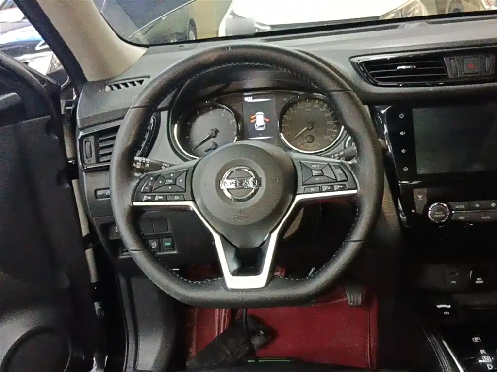 Nissan X-Trail 2020 — фото 11