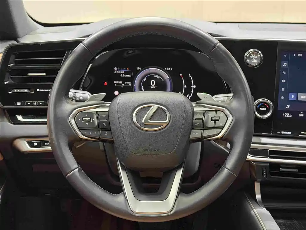 Lexus RX 2023 — фото 16