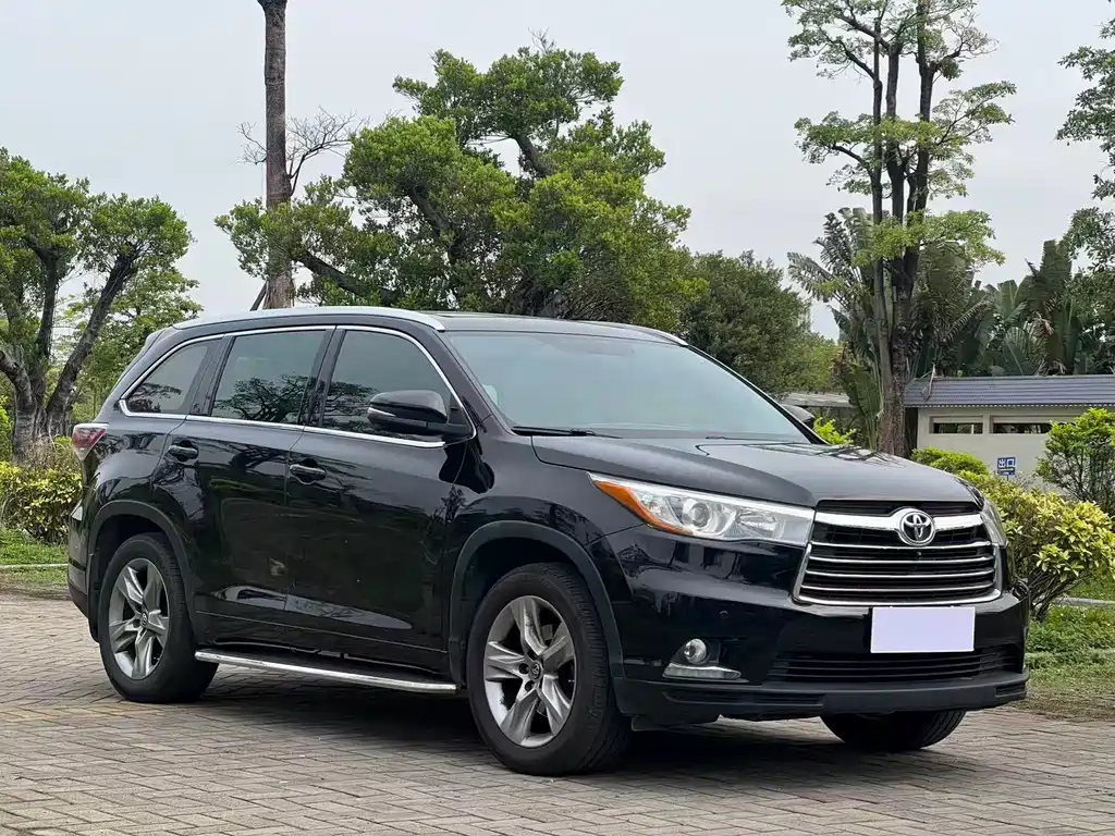 Toyota Highlander 2017 — фото 3