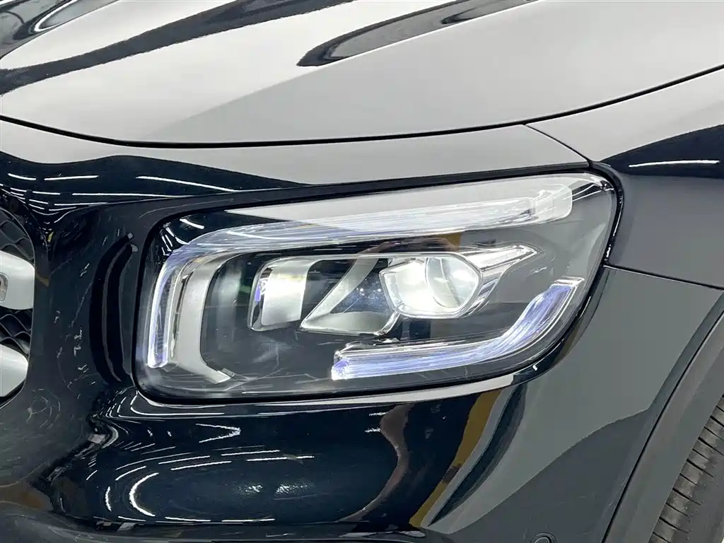 Mercedes-Benz GLB 2023 — фото 9