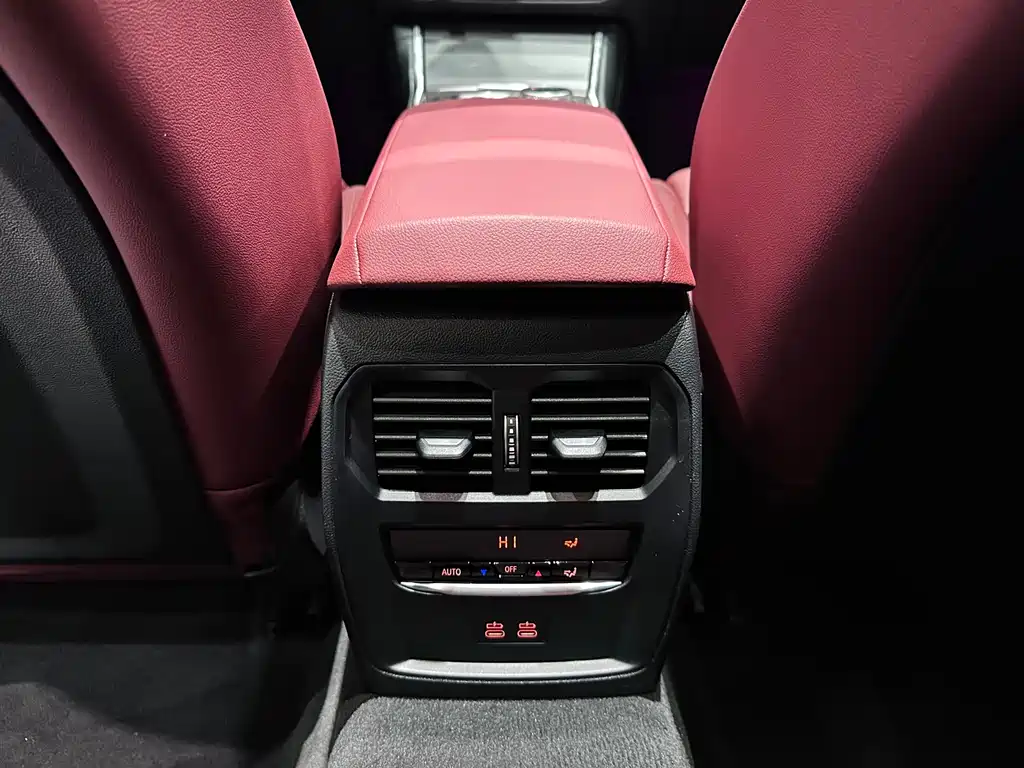 BMW 4 Series 2025 — фото 17