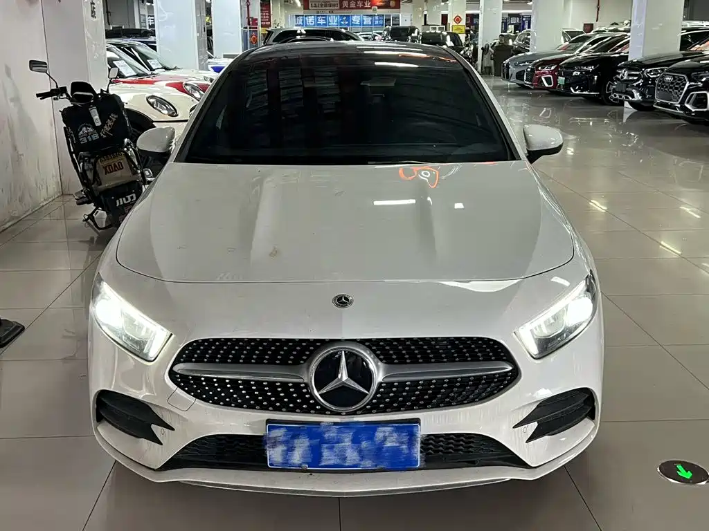 Mercedes-Benz A-Class 2022 — фото 4