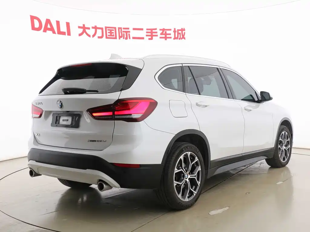 BMW X1 2021 — фото 15