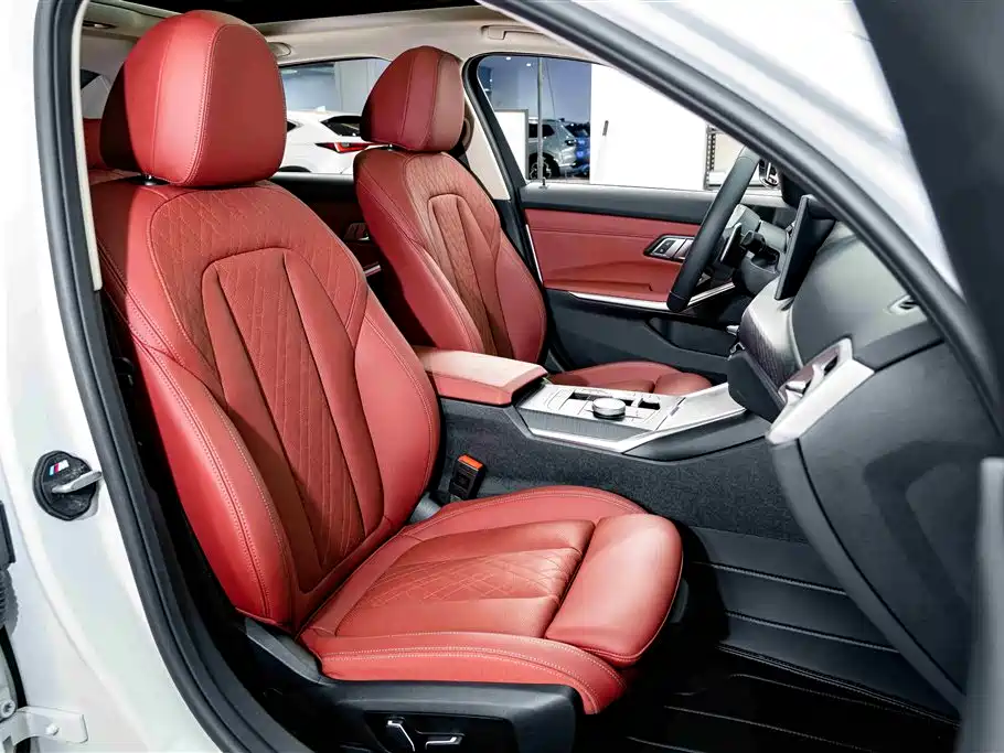 BMW 3 Series 2025 — фото 19