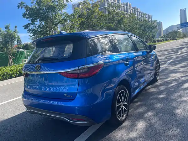 BYD Song MAX 2017