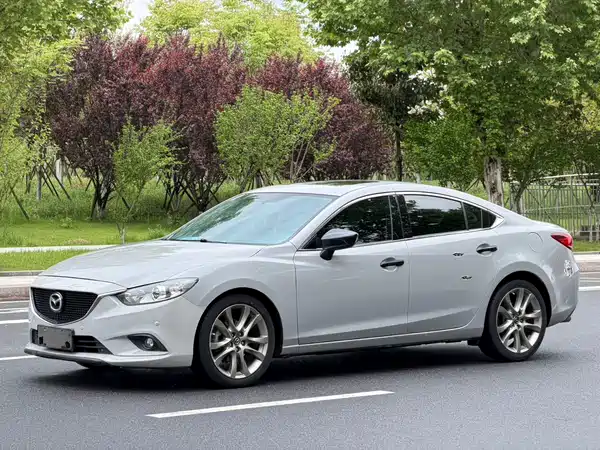 Mazda Atenza 2015