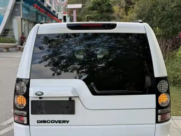 Land Rover Discovery 2012