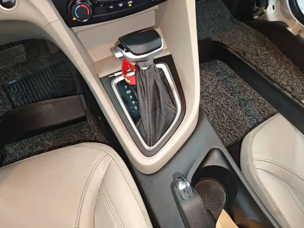 Buick Excelle GT 2020 — фото 14