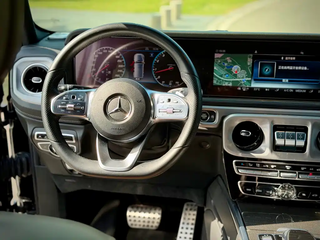 Mercedes-Benz G-Class 2019 — фото 16