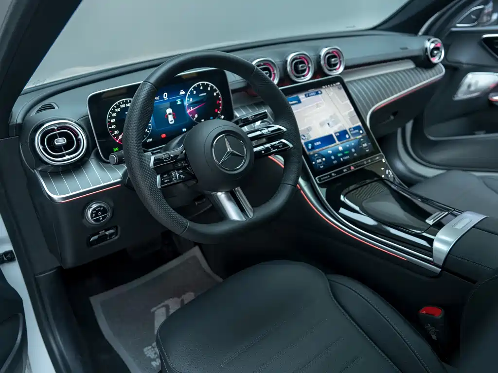 Mercedes-Benz C-Class 2024 — фото 10