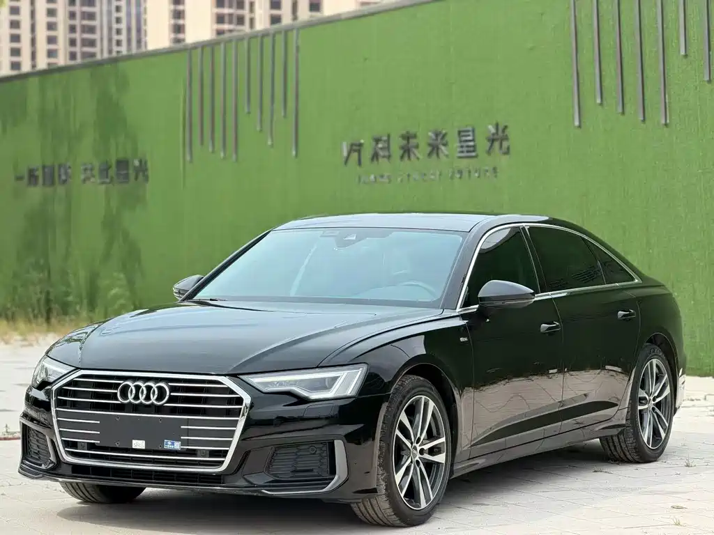 Audi A6L 2022 — фото 1
