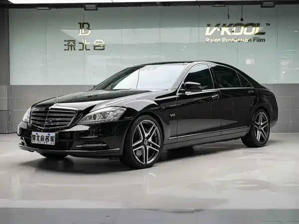 Mercedes-Benz S-Class 2011