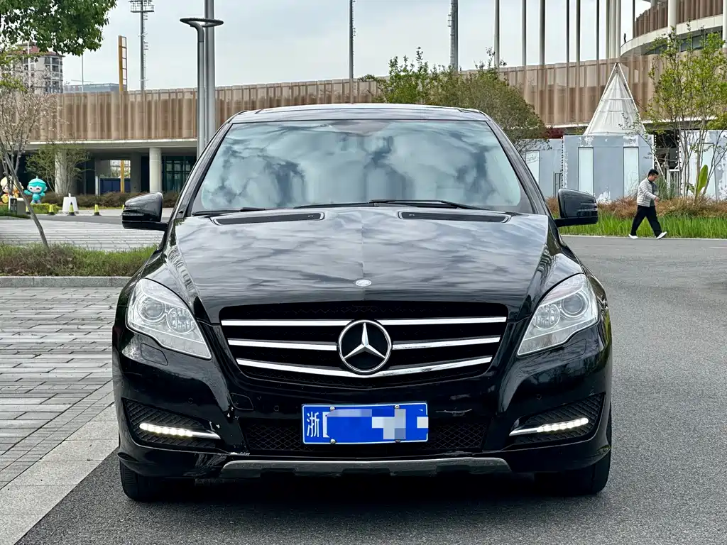 Mercedes-Benz R-Class 2017 — фото 2