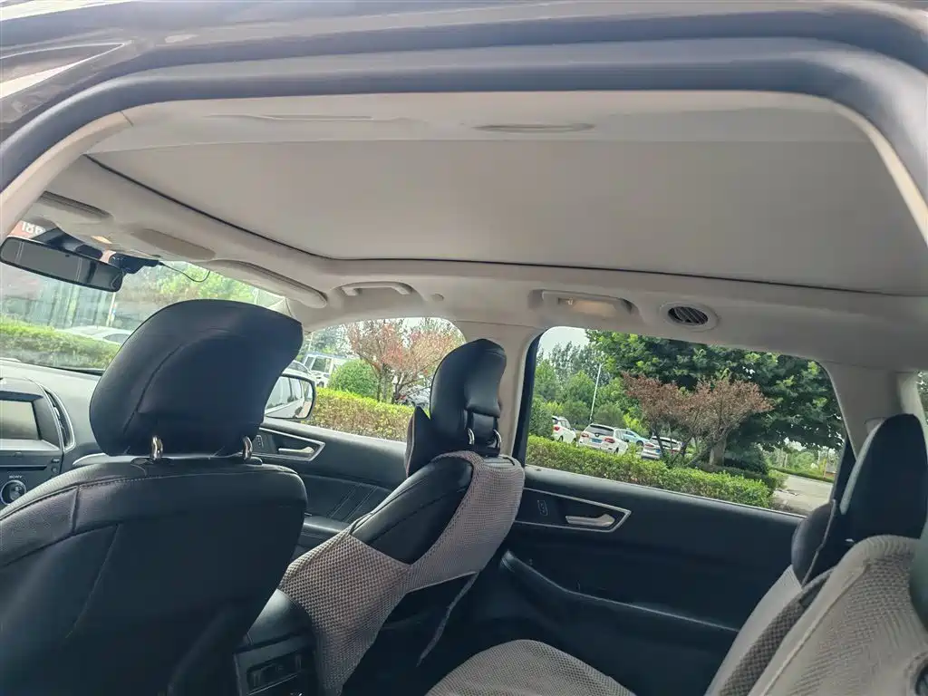Ford Edge 2015 — фото 12