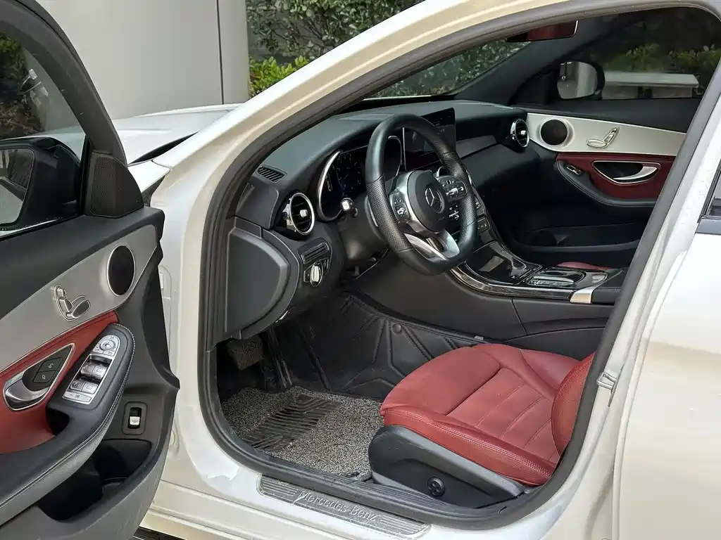 Mercedes-Benz C-Class 2020 — фото 10