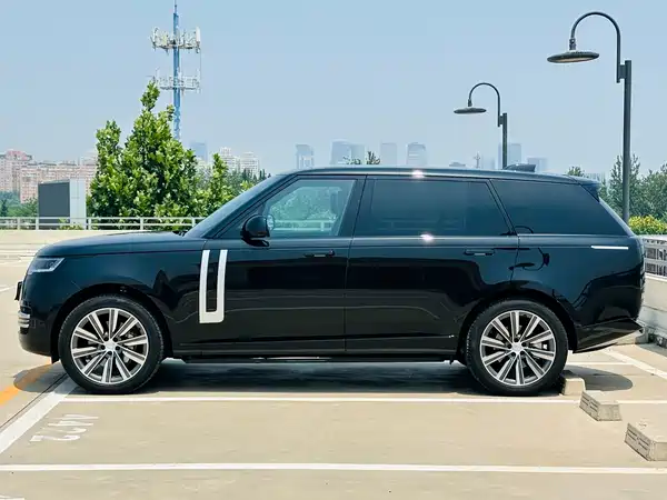 Land Rover Range Rover 2025