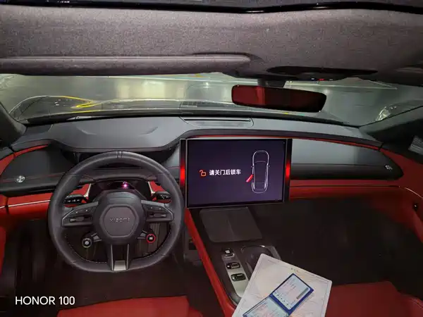 Xiaomi SU7 2024