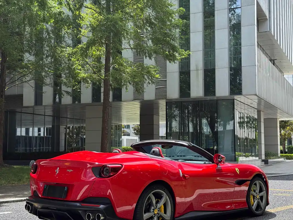 Ferrari Portofino 2019 — фото 11