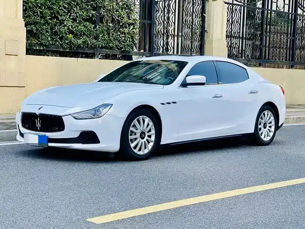 Maserati Ghibli 2015