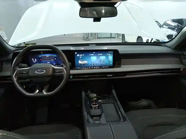 Ford Edge 2023