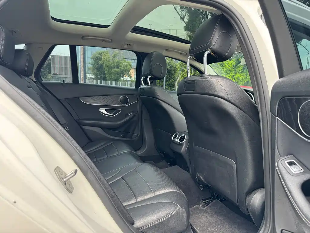 Mercedes-Benz C-Class 2019 — фото 15