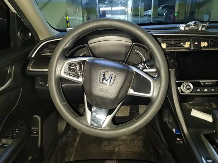 Honda Civic 2020 — фото 15