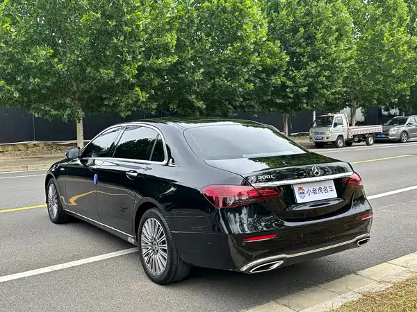 Mercedes-Benz E-Class 2023