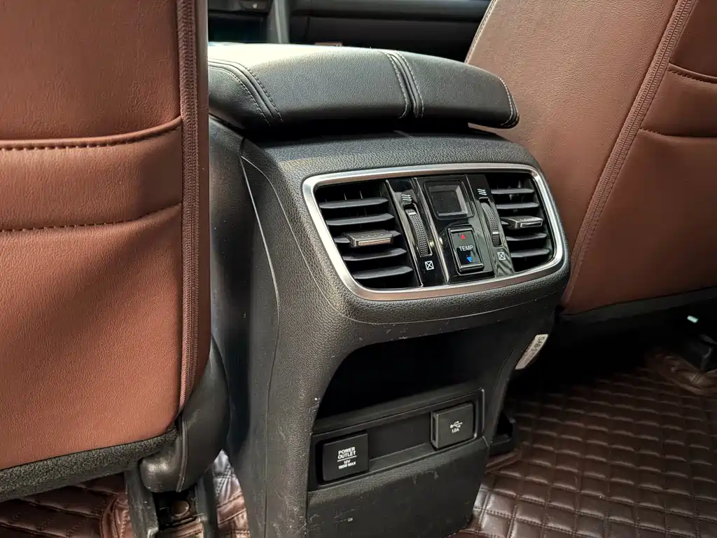 Honda UR-V 2017 — фото 13
