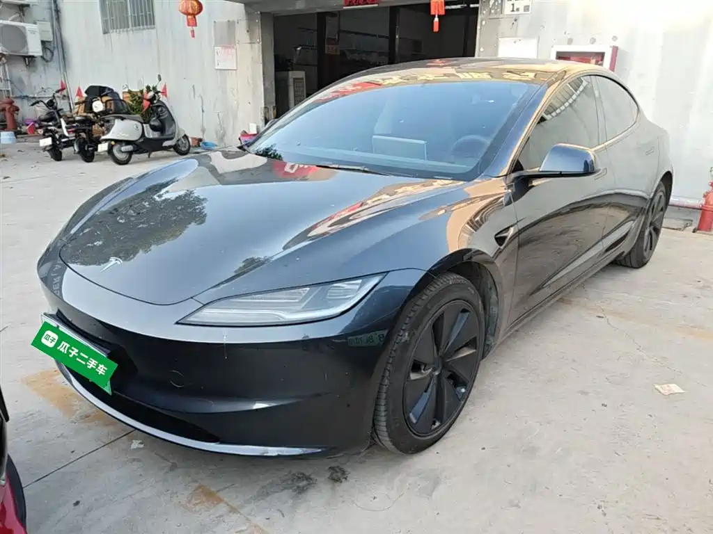 Tesla Model 3 2024 — фото 1