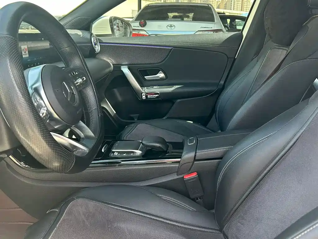 Mercedes-Benz A-Class 2023 — фото 4