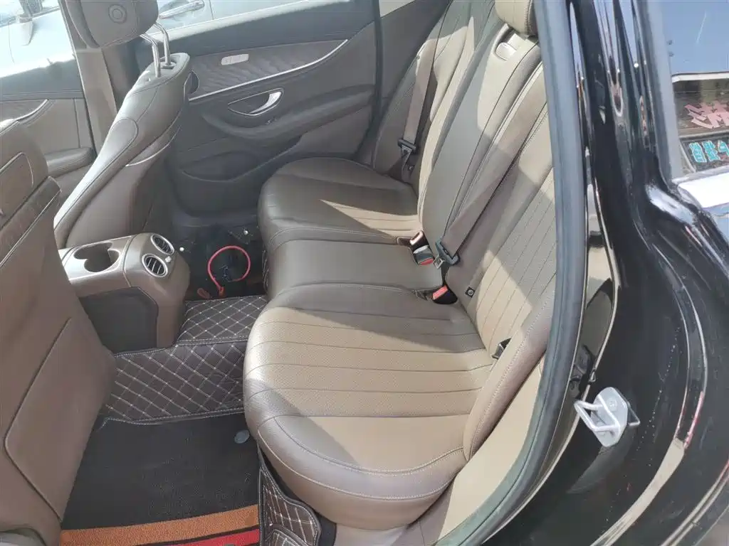 Mercedes-Benz E-Class 2020 — фото 17