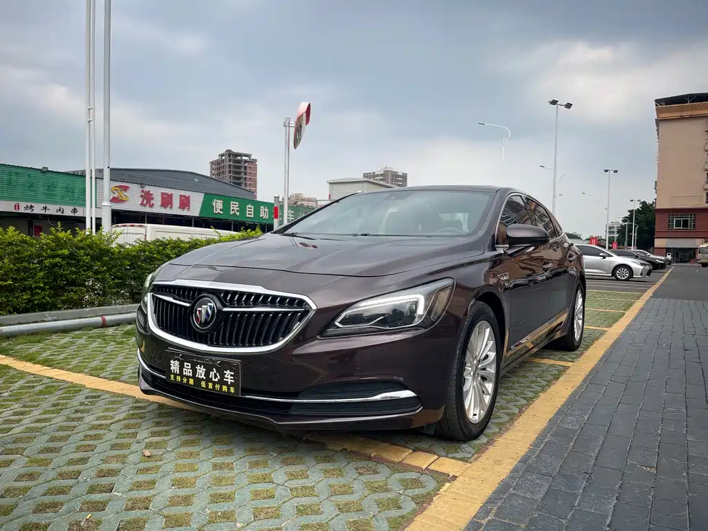 Buick LaCrosse 2017 — фото 1