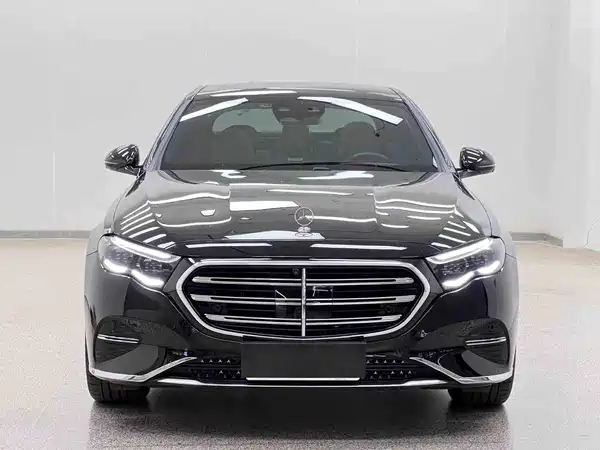 Mercedes-Benz E-Class 2024