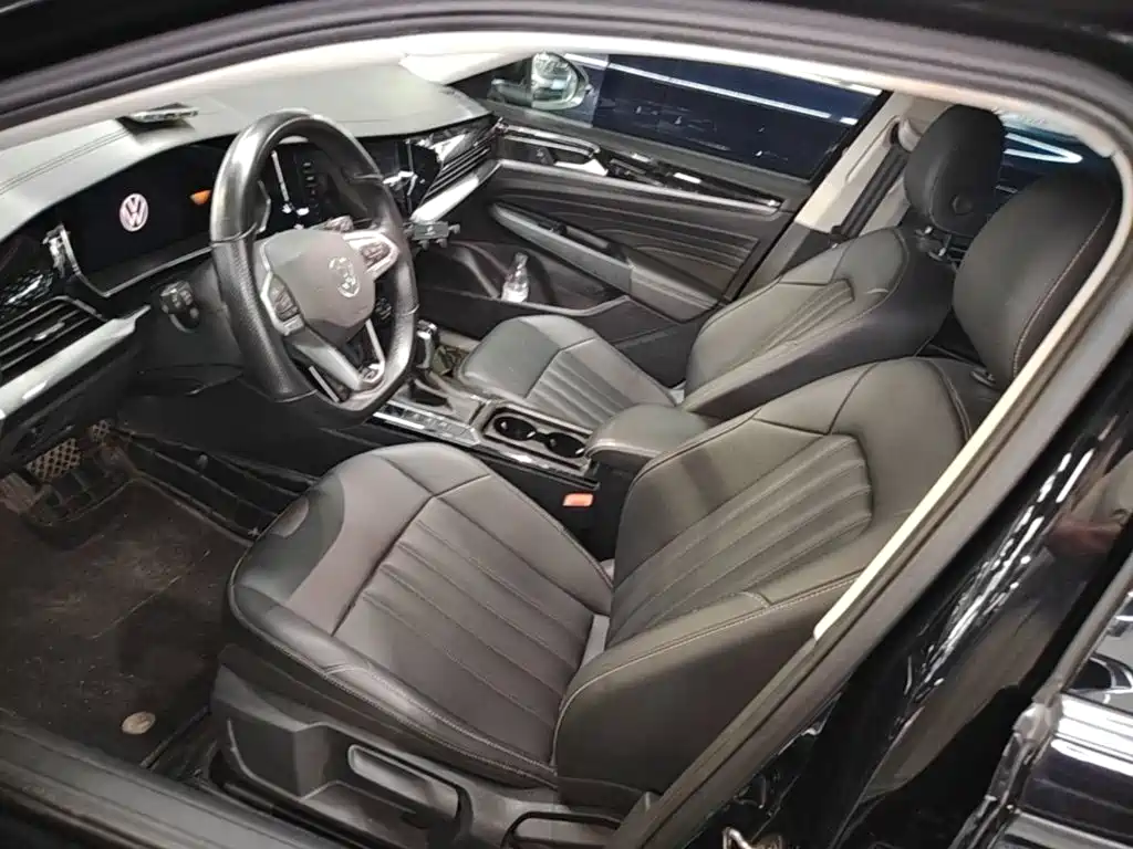 Volkswagen Passat 2023 — фото 15