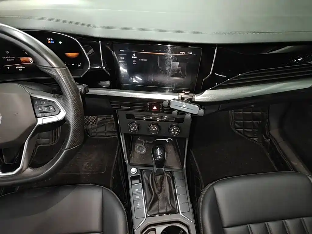 Volkswagen Passat 2023 — фото 13